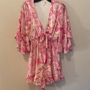 Francesca's Collections Pink Floral Romper